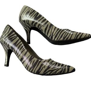 Maurices Womens Zebra Print Pointed Toe Pumps Metallic Silver Black Heels Size 8